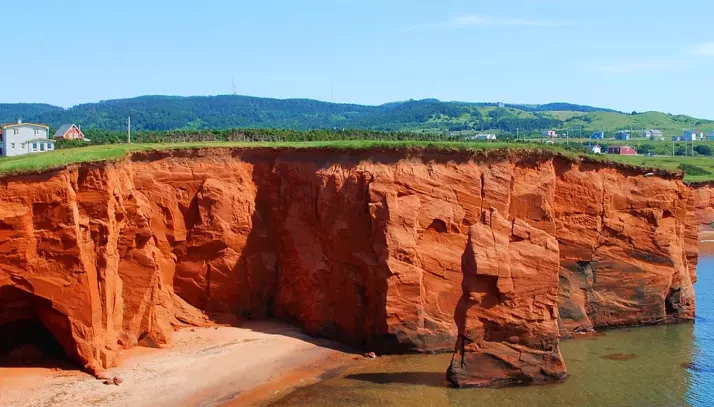 Les road trip au Québec : nature, culture et grands espaces en été visuel