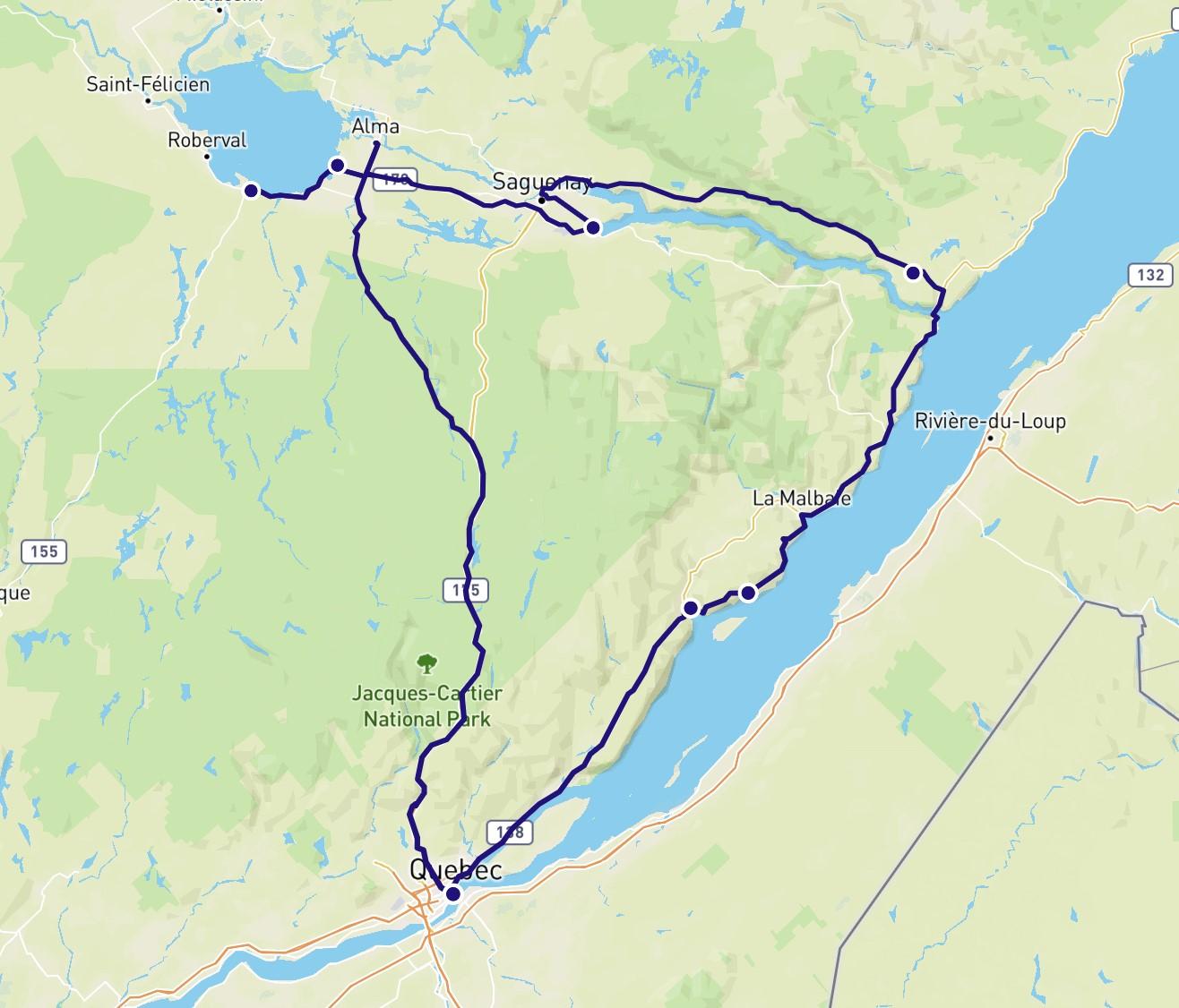 Autotour au Québec entre lac, fjord et fleuve