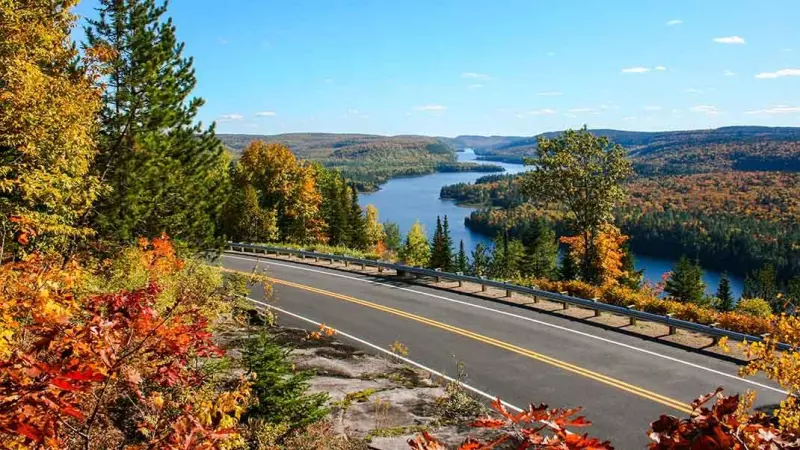 Découvertes canadiennes en autotour Visuel 1