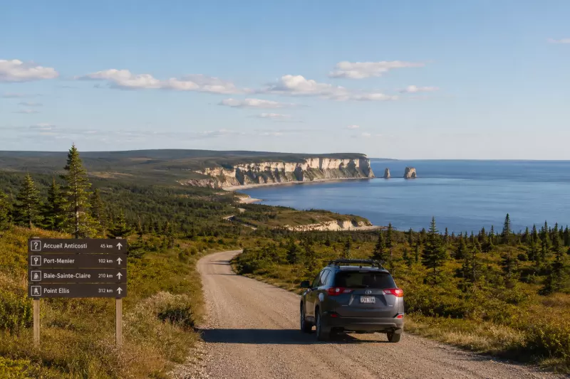 Entre terre et mer : des parcs à l'île d'Anticosti Visuel 1
